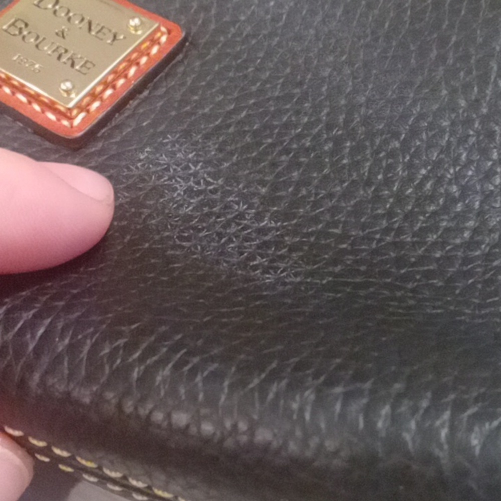 Dooney & Bourke black leather crossbody bag - Picture 5 of 12